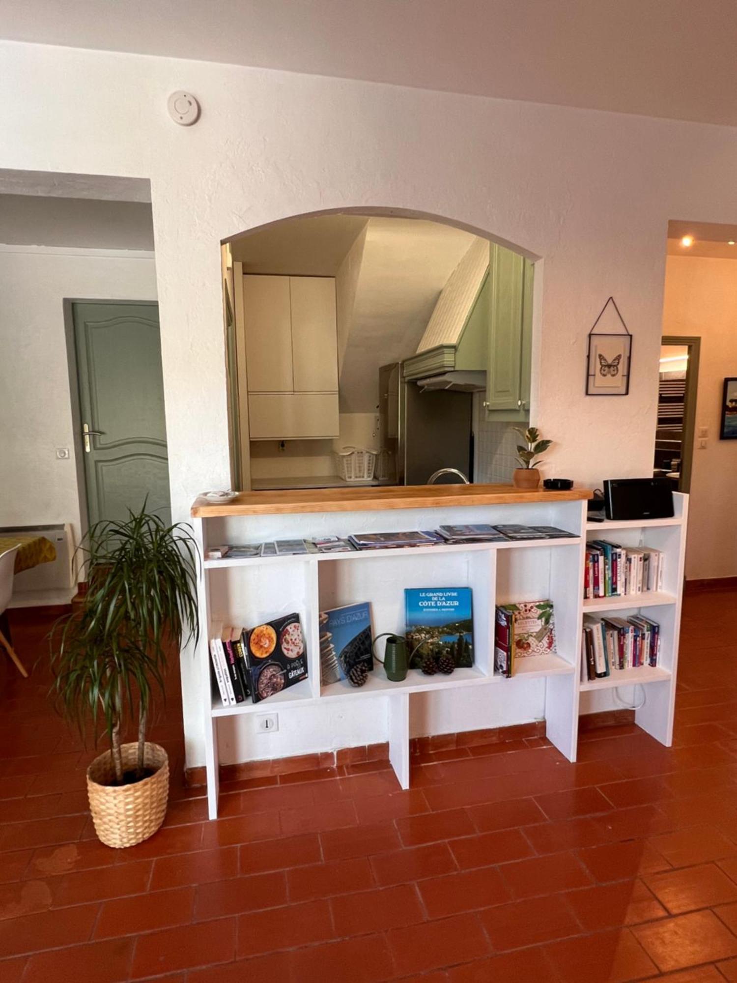 Simone, Appartement Maison, Quartier Calme, Grande Terrasse, Spa, Barbecue, 2 Chambres Frejus Bagian luar foto